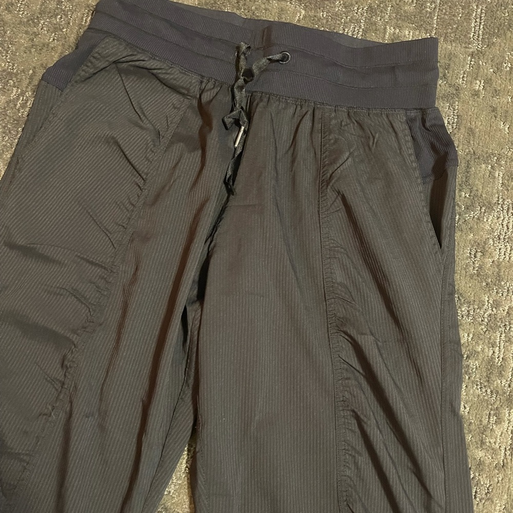 Jogger - Picture 2 of 3